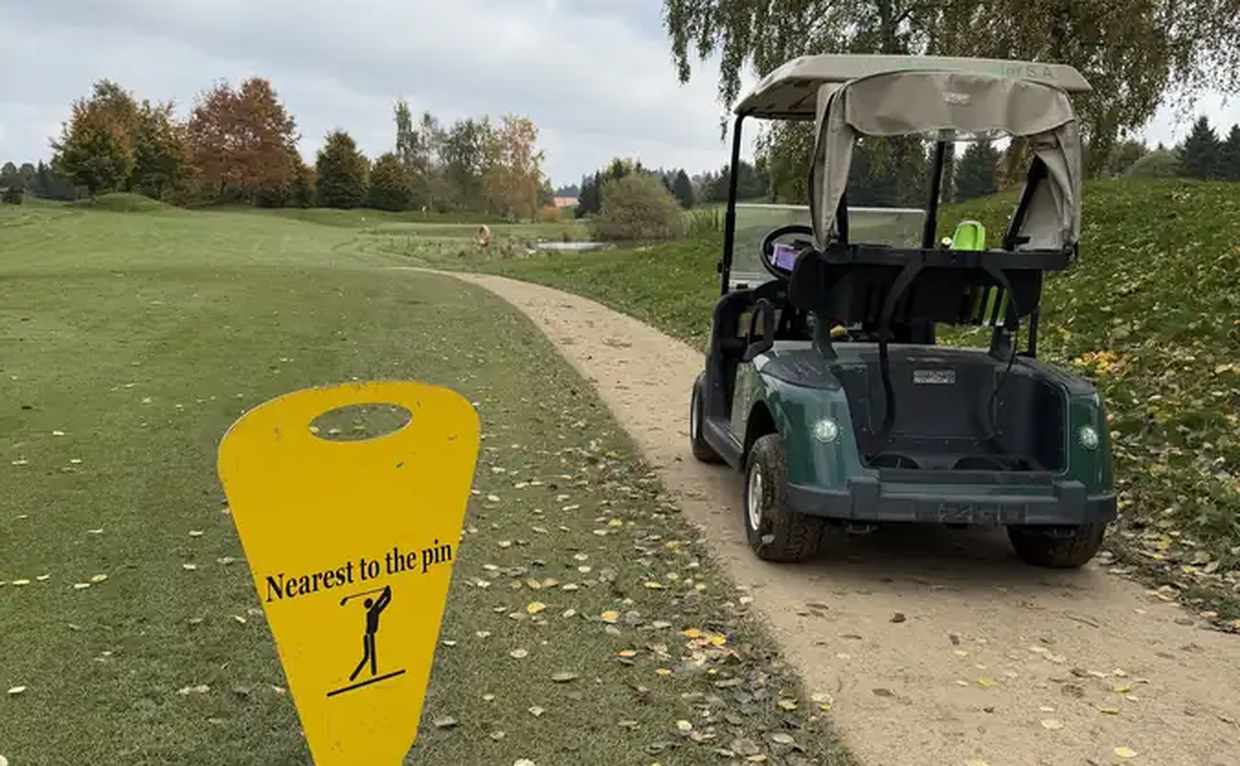 Golfplatz im Herbst